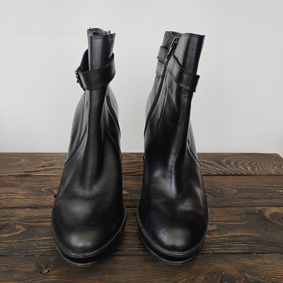 Arturo Chiang Primo Ankle Boots Size 8M Platform Black Leather Buckle Belt ZipUp - Picture 2 of 16